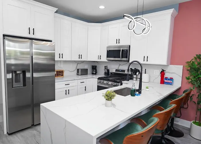Cozy 3br Retreat Sleeps 8 With Free Parking Near Of Illinois Chicago, Medical District & West Loop Апартаменты