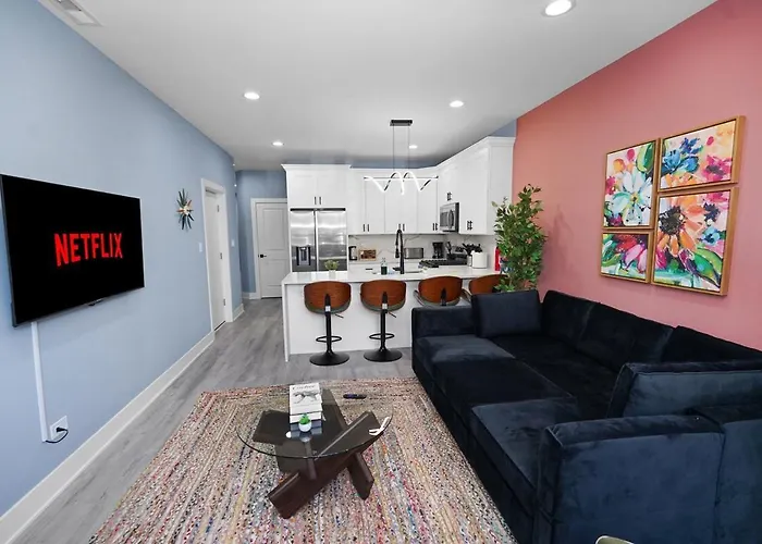 Апартаменты Cozy 3br Retreat Sleeps 8 With Free Parking Near Of Illinois Chicago, Medical District & West Loop