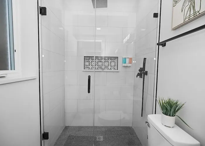 Cozy 3br Retreat Sleeps 8 With Free Parking Near Of Illinois Chicago, Medical District & West Loop Апартаменты